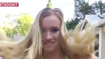Girl Deepthroats Big Cock